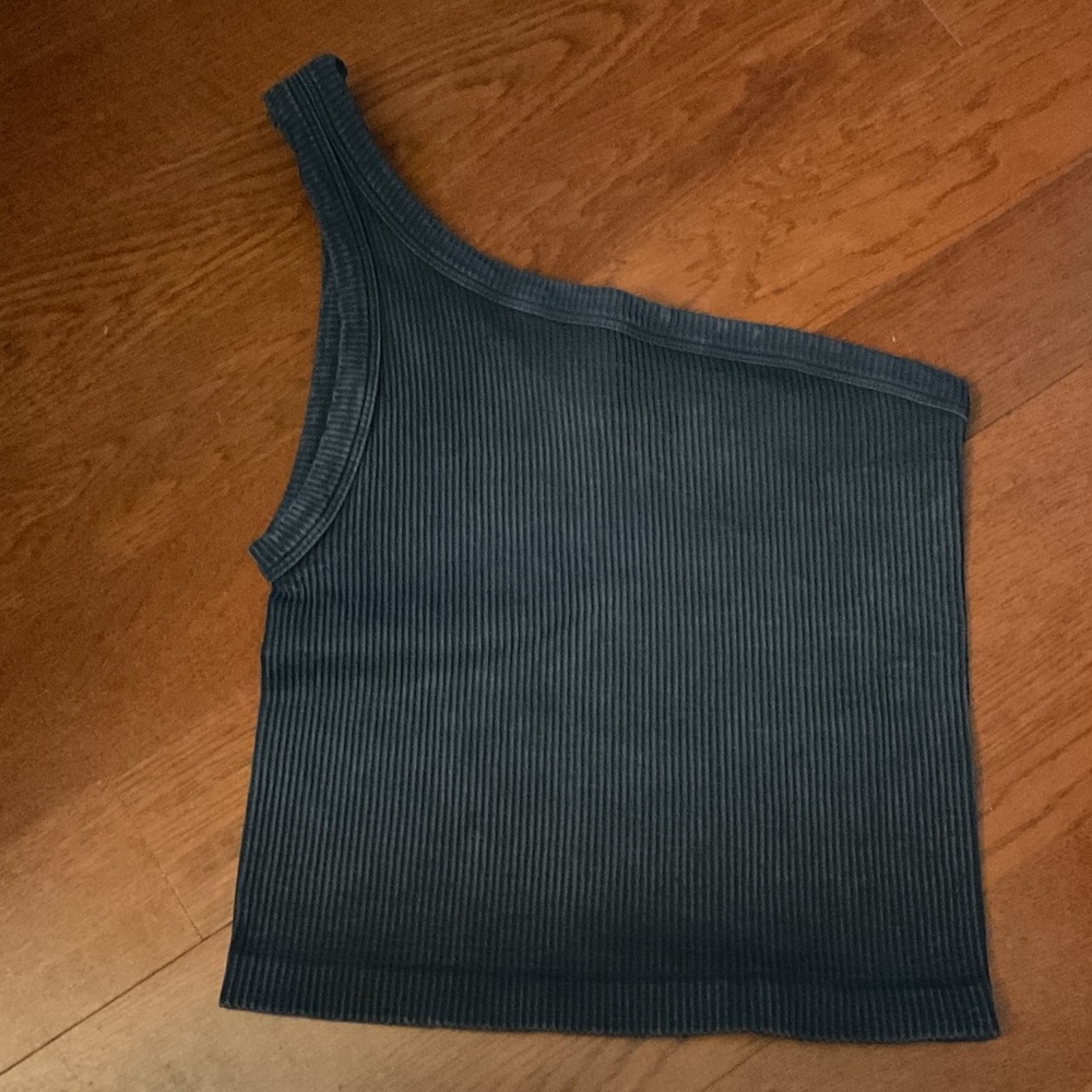 Nikibiki One-Shoulder Ribbed Black Crop Top